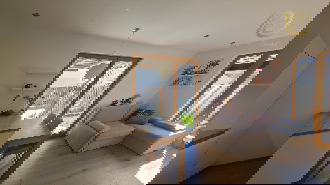 Lokacija: Ljubljana okolica, Mengeš, Mengeš