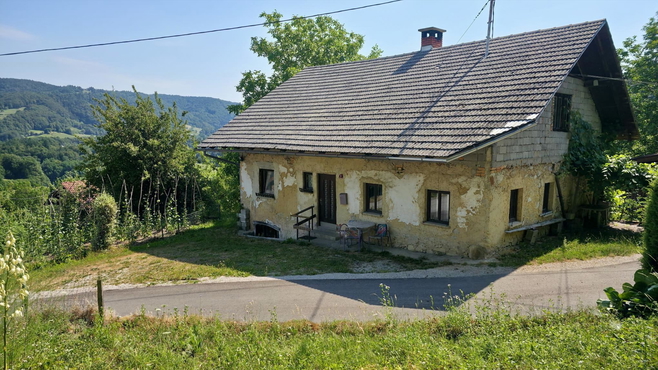 Lokacija: Ljubljana okolica, Moravče, Gora pri Pečah