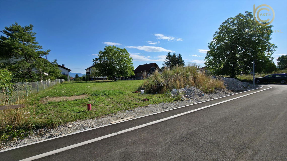 Lokacija: Ljubljana mesto, Moste-Polje, Zg. Zadobrova