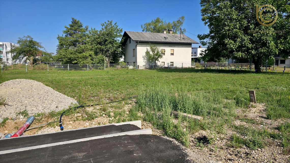 Lokacija: Ljubljana mesto, Moste-Polje, Zg. Zadobrova