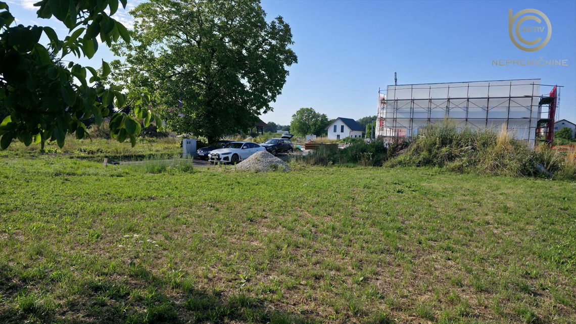 Lokacija: Ljubljana mesto, Moste-Polje, Zg. Zadobrova