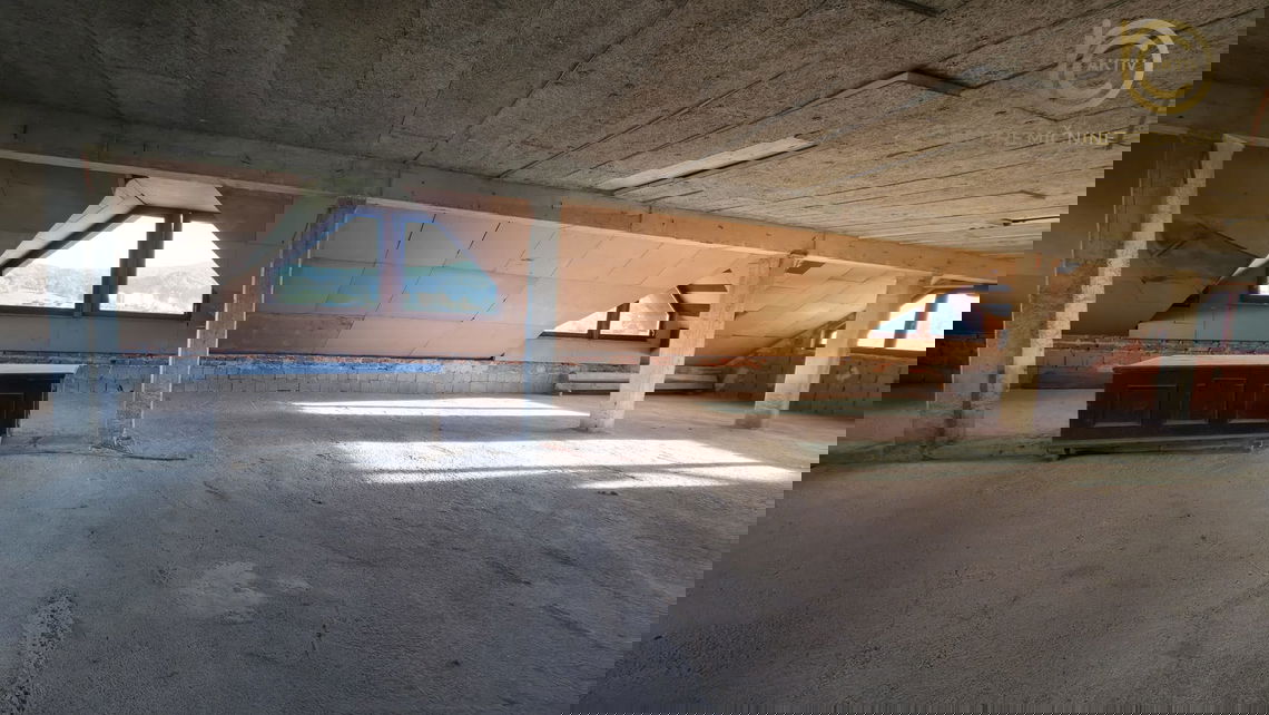 Lokacija: Gorenjska, Škofja Loka, Virlog