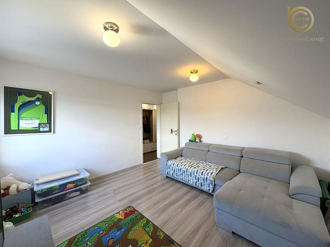 Lokacija: Ljubljana okolica, Medvode, Hraše