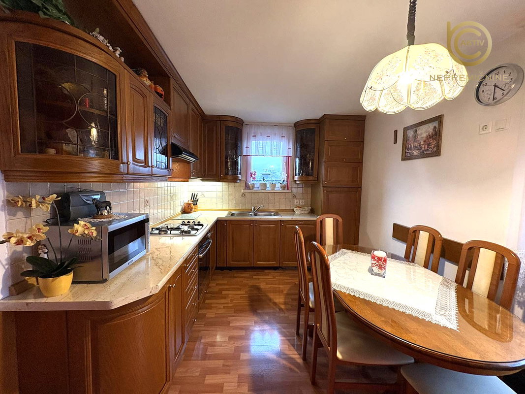 Lokacija: Ljubljana mesto, Šiška, Šentvid