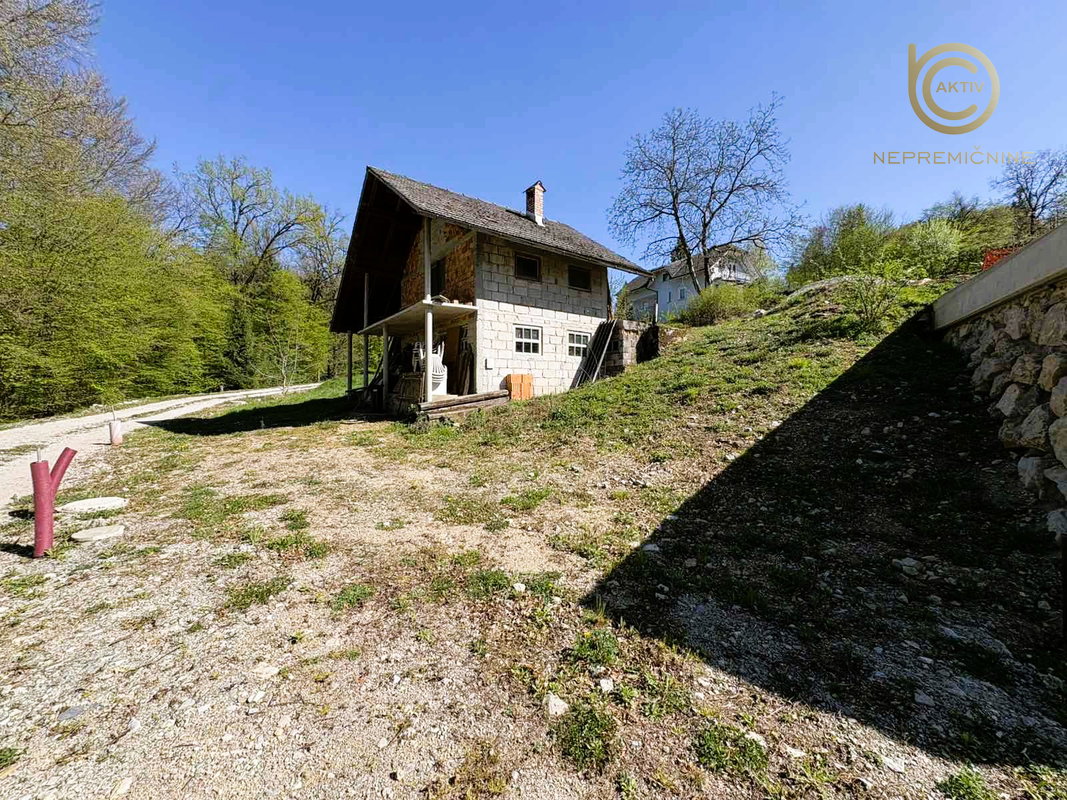 Lokacija: Ljubljana okolica, Domžale, Račni Vrh