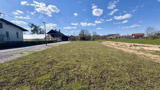 Lokacija: Ljubljana mesto, Moste-Polje, Kašelj