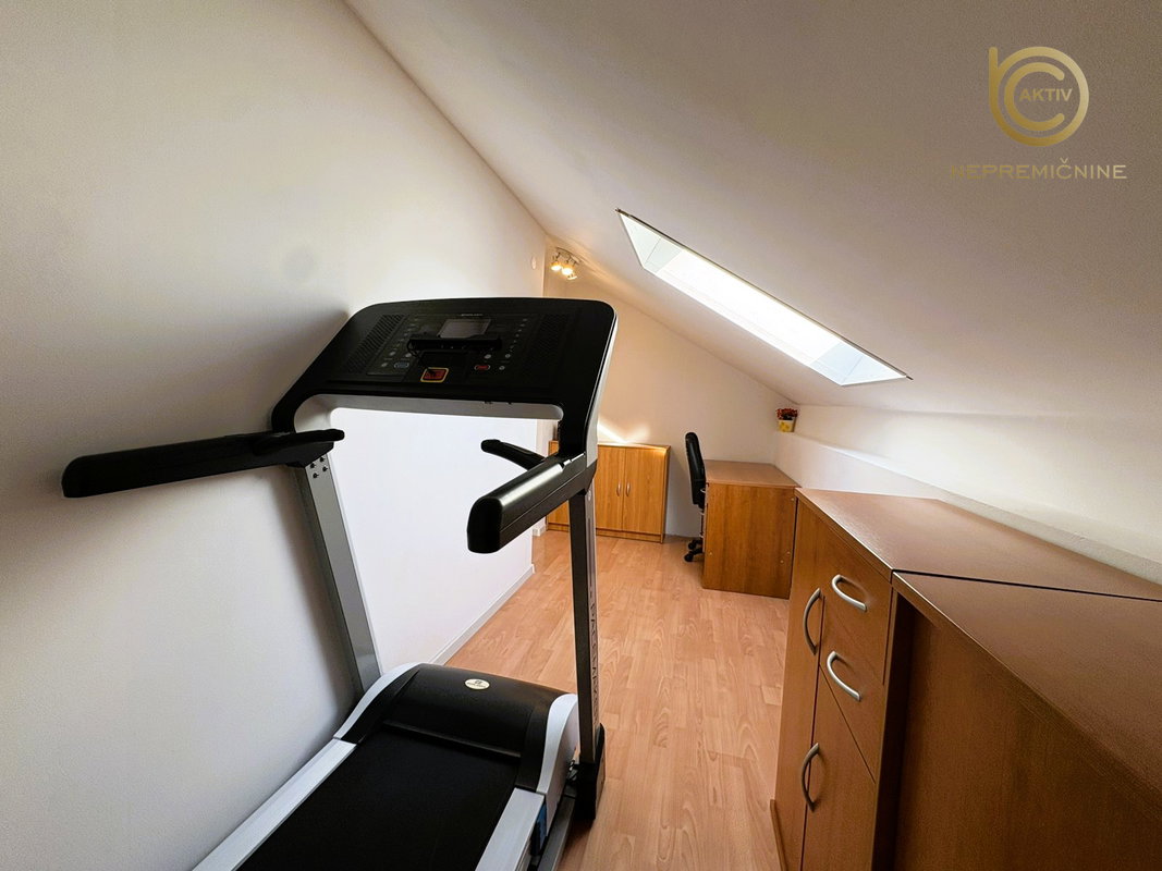 Lokacija: Ljubljana mesto, Šiška, Šentvid