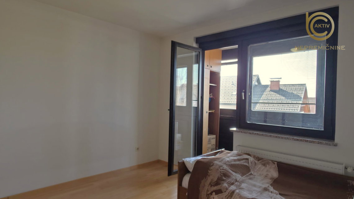 Lokacija: Ljubljana okolica, Mengeš, Mengeš