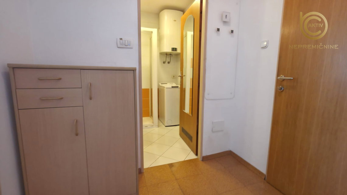 Lokacija: Ljubljana okolica, Mengeš, Mengeš