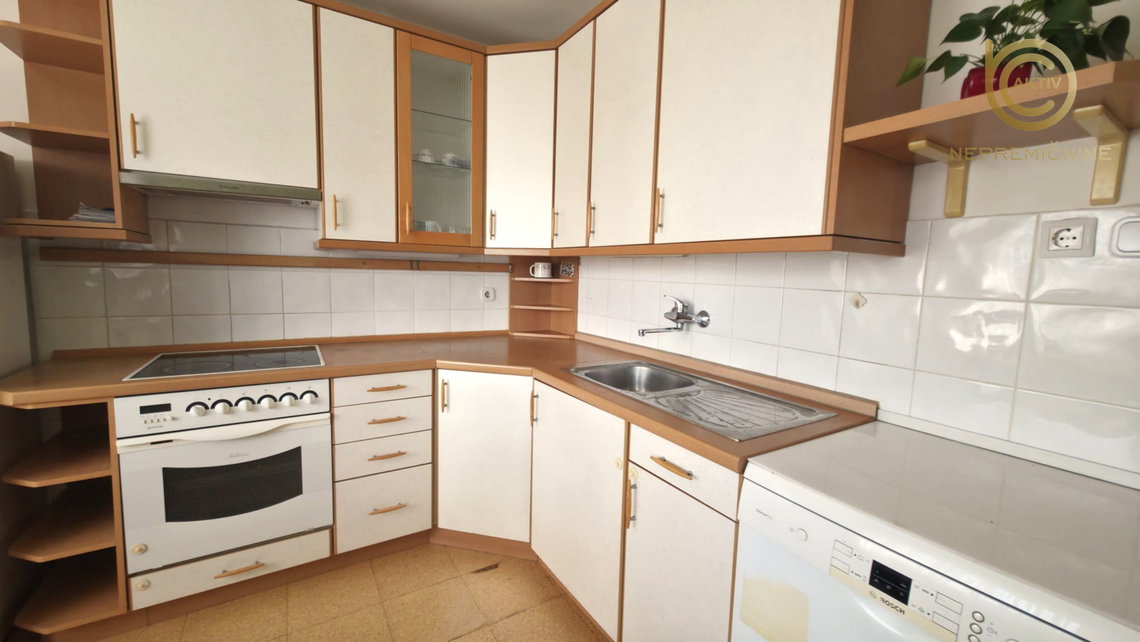 Lokacija: Ljubljana okolica, Mengeš, Mengeš