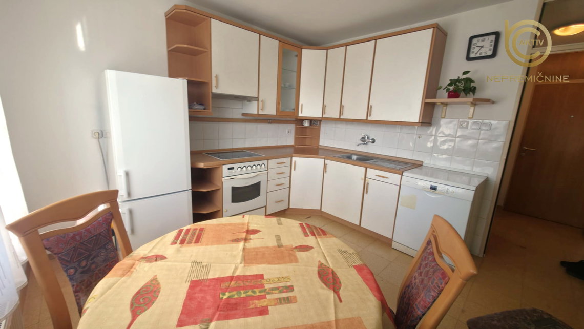 Lokacija: Ljubljana okolica, Mengeš, Mengeš