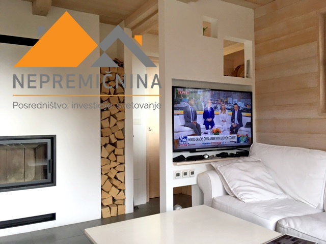 Lokacija: Gorenjska, Cerklje na Gorenjskem, Ambrož pod Krvavcem