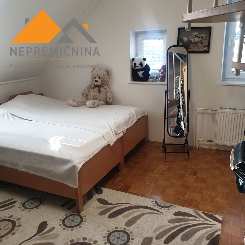 Lokacija: Gorenjska, Šenčur, Šenčur