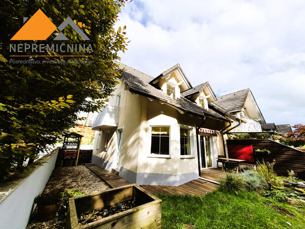 Lokacija: Gorenjska, Šenčur, Šenčur