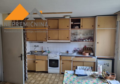 Lokacija: Gorenjska, Kranj, Stražišče