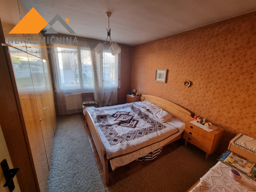 Lokacija: Gorenjska, Kranj, Stražišče