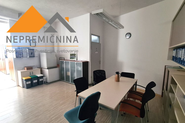 Lokacija: Gorenjska, Kranj, Planina II