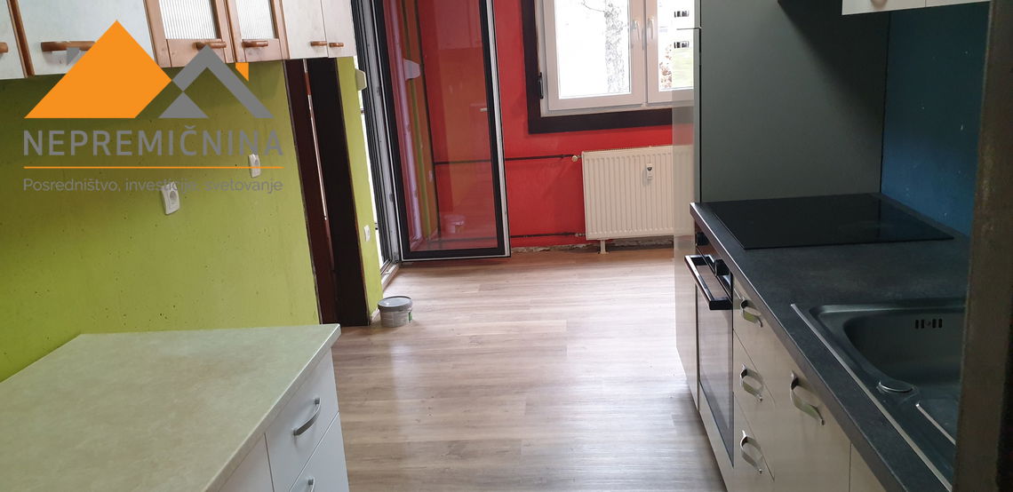 Lokacija: Gorenjska, Kranj, Planina II