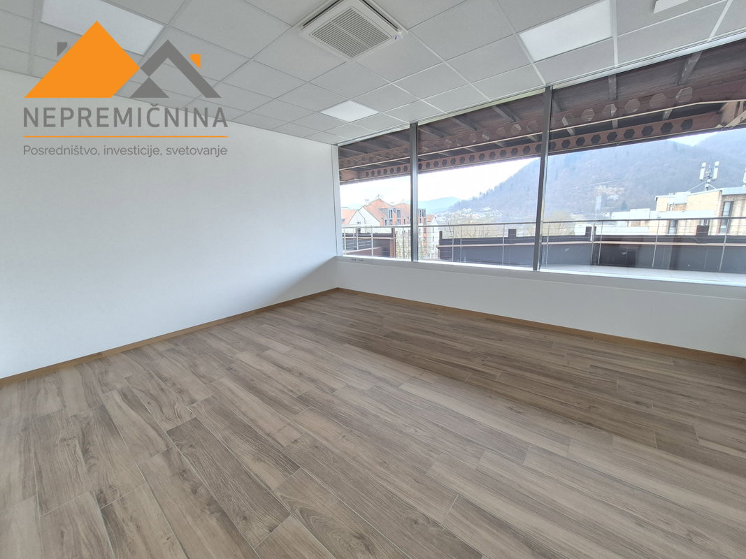 Lokacija: Gorenjska, Kranj, Center