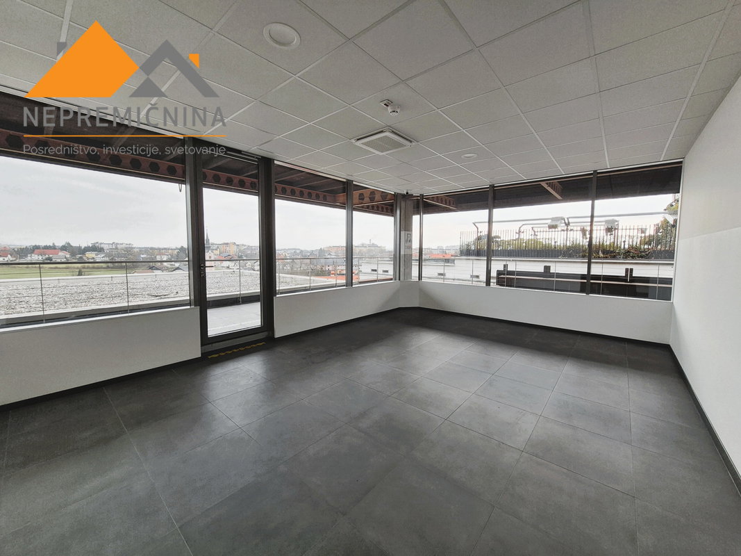 Lokacija: Gorenjska, Kranj, Center