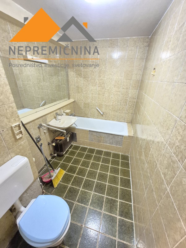 Lokacija: Gorenjska, Kranj, Planina II