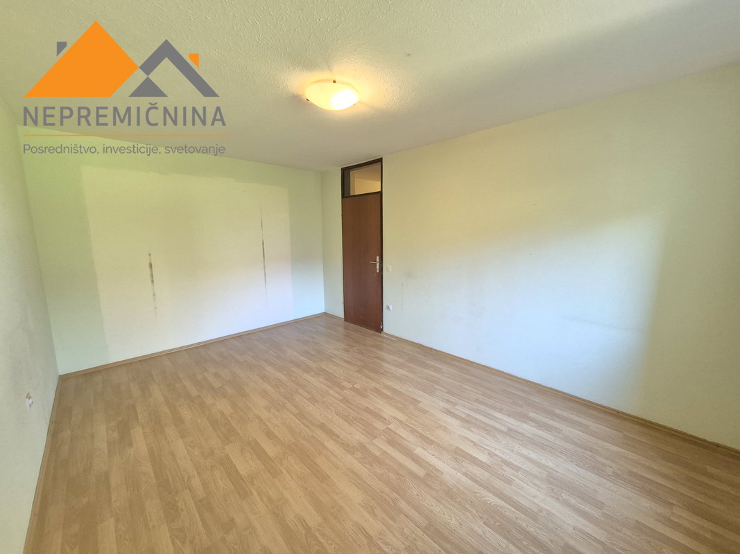 Lokacija: Gorenjska, Kranj, Planina II