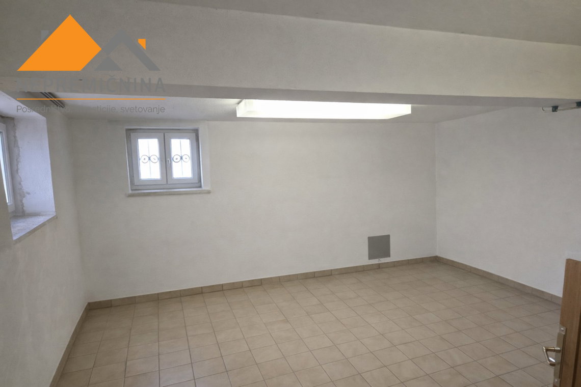 Lokacija: Gorenjska, Kranj, Kranj