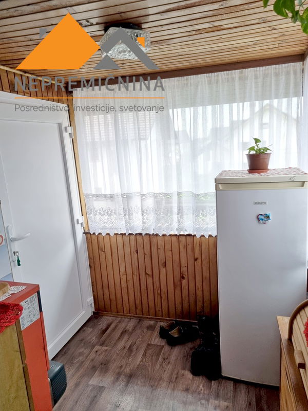 Lokacija: Gorenjska, Kranj, Stražišče