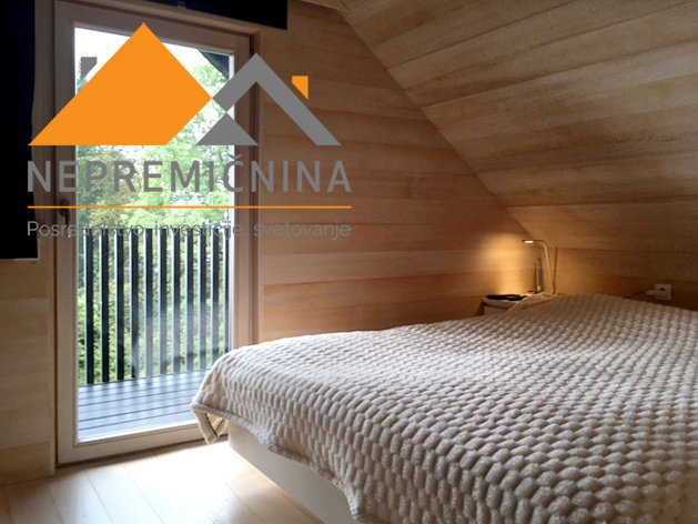 Lokacija: Gorenjska, Cerklje na Gorenjskem, Ambrož pod Krvavcem