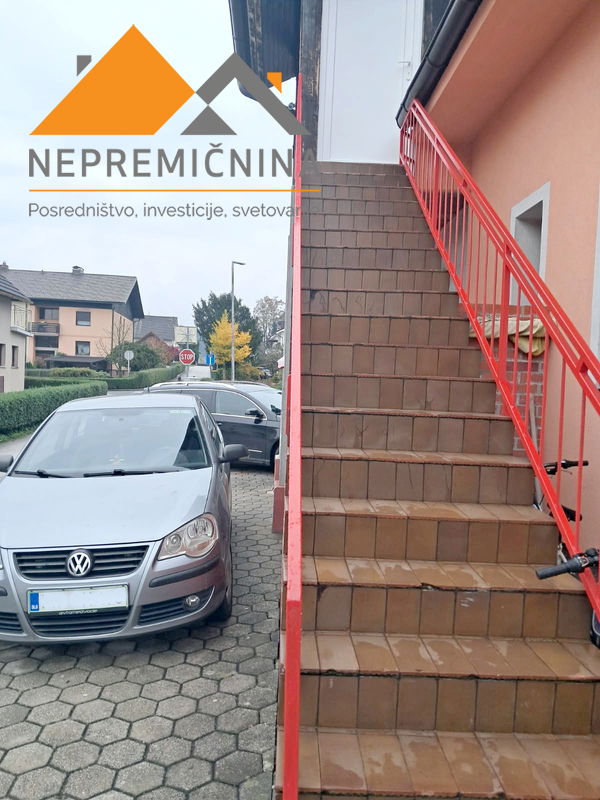 Lokacija: Gorenjska, Kranj, Stražišče
