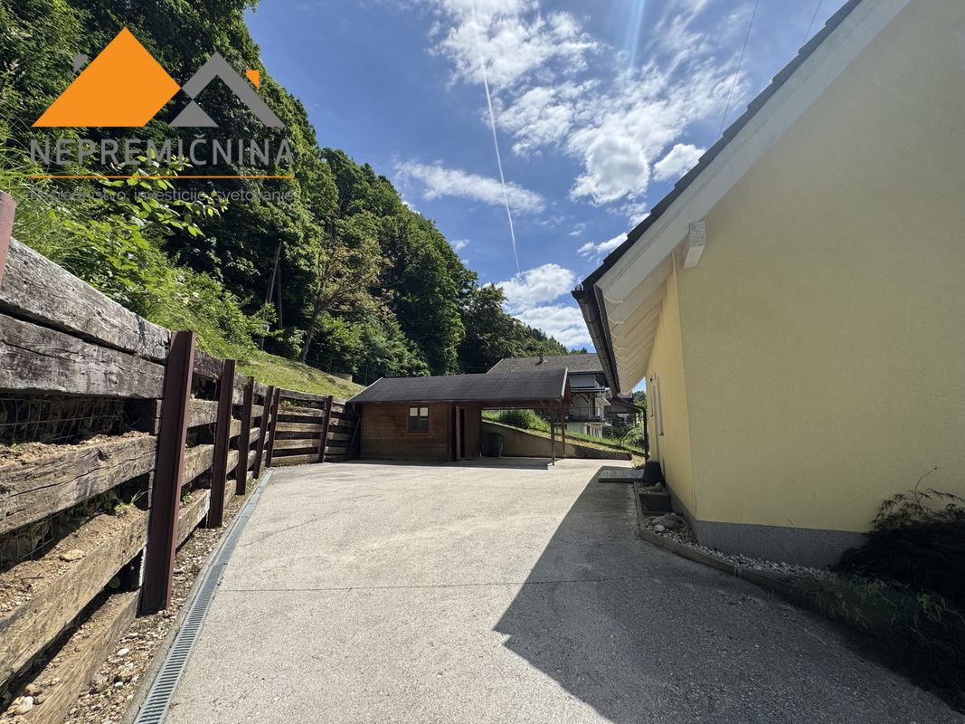 Lokacija: Gorenjska, Jesenice, Jesenice