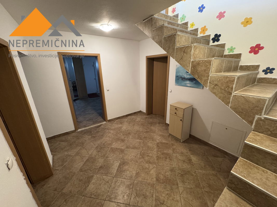 Lokacija: Gorenjska, Jesenice, Jesenice