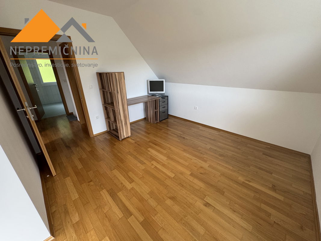 Lokacija: Gorenjska, Jesenice, Jesenice