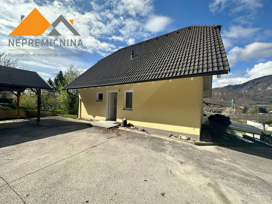 Lokacija: Gorenjska, Jesenice, Koroška Bela