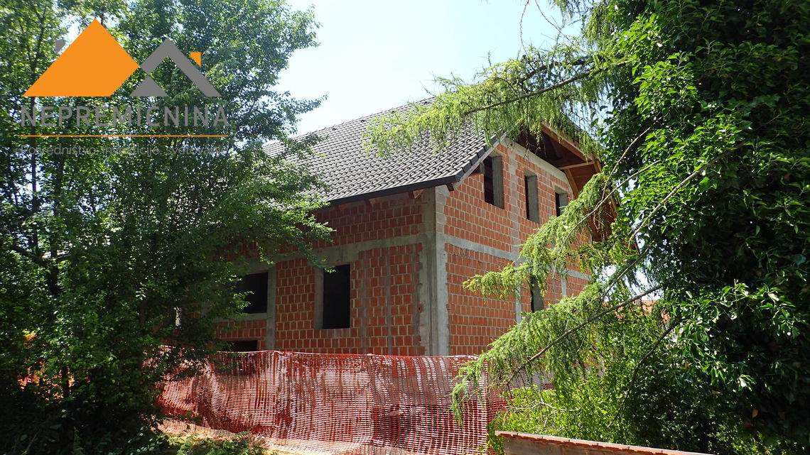 Lokacija: Gorenjska, Cerklje na Gorenjskem, Lahovče