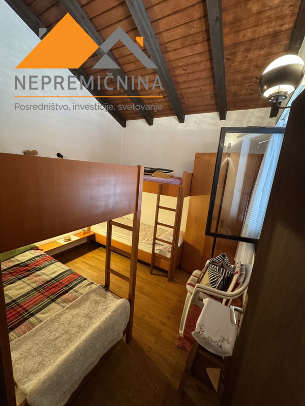Lokacija: Hrvaška, Istarska županija, Poreč, Červar-Porat