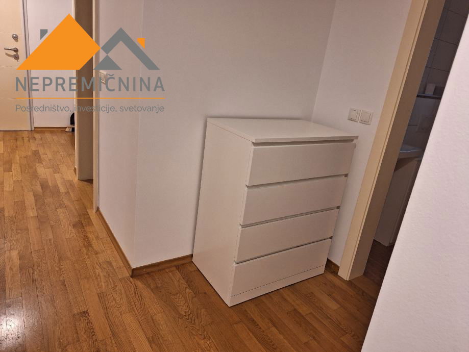 Lokacija: Gorenjska, Kranj, Primskovo