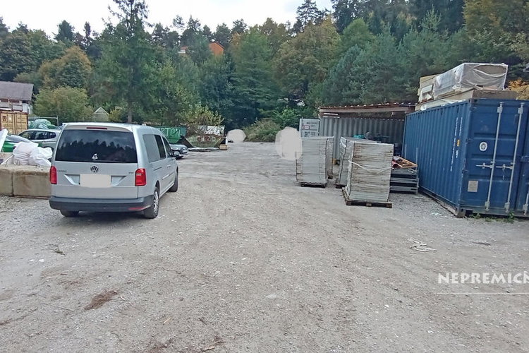 Lokacija: Ljubljana, Moste-Polje, Zg. Hrušica