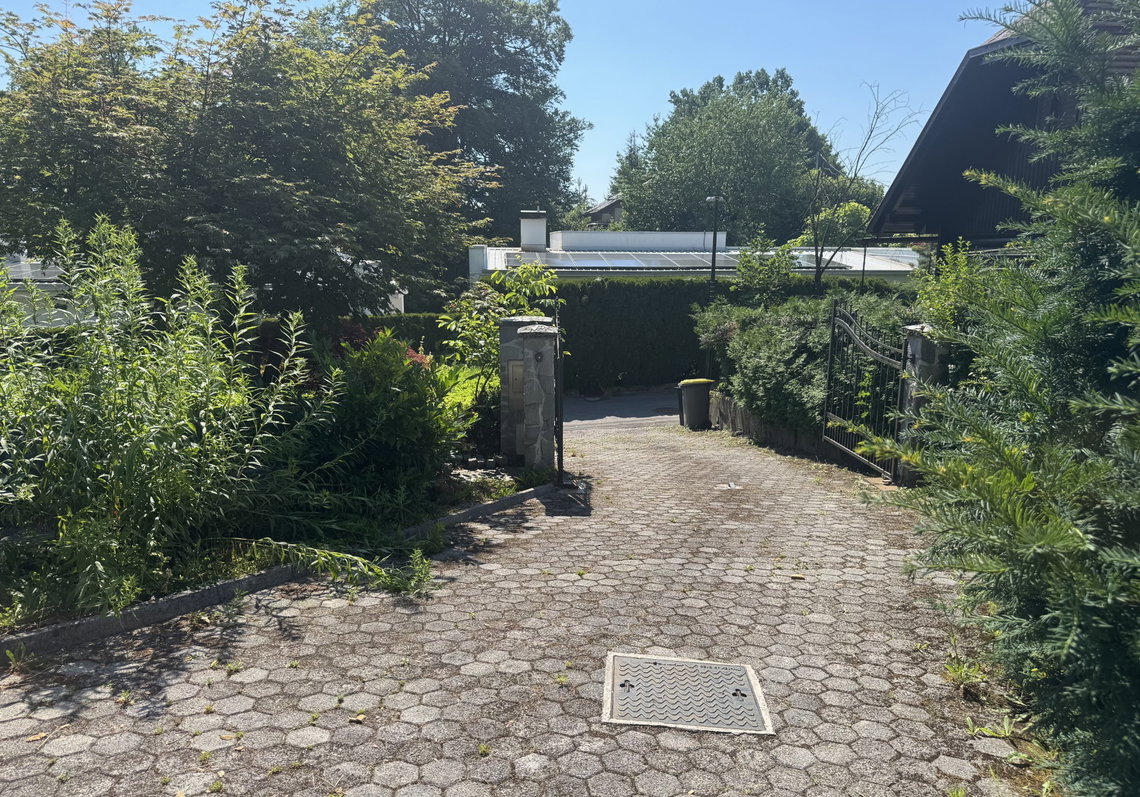 Lokacija: Ljubljana mesto, Šiška, Šmartno pod Šmarno goro