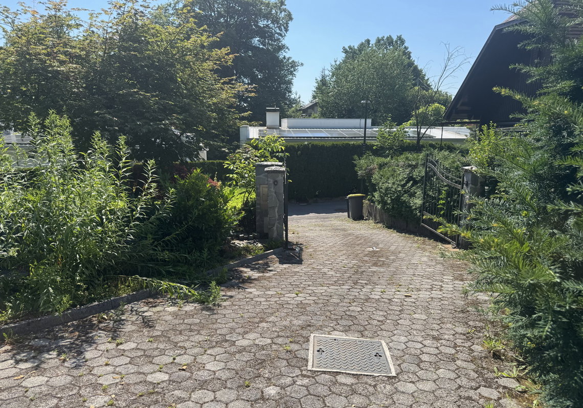 Lokacija: Ljubljana mesto, Šiška, Šmartno pod Šmarno goro