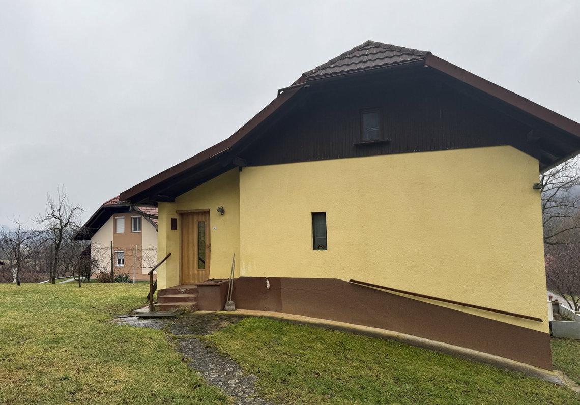 Lokacija: Ljubljana okolica, Ivančna Gorica, Male Lese