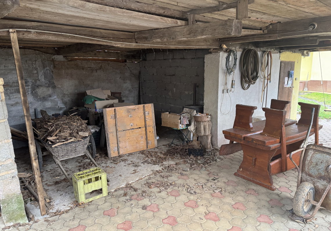 Lokacija: Ljubljana okolica, Ivančna Gorica, Velike Lese