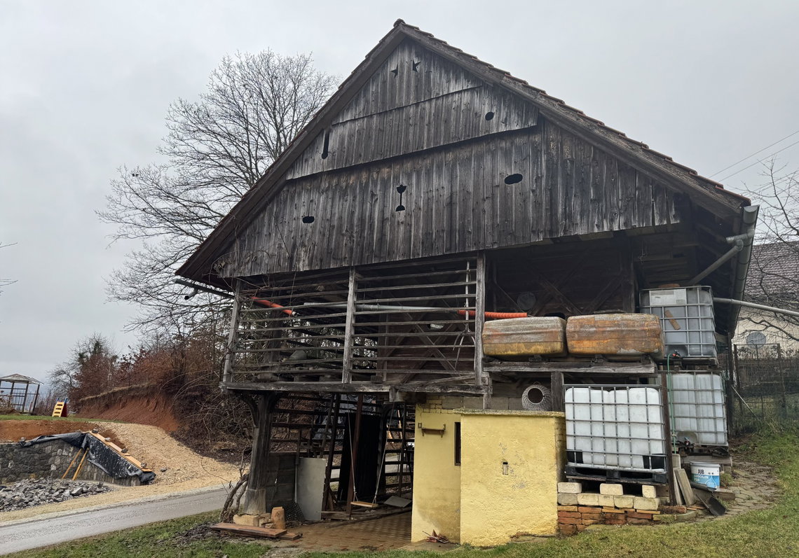 Lokacija: Ljubljana okolica, Ivančna Gorica, Velike Lese