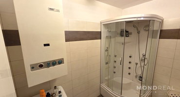 Location: Прибрежная карстовая, Izola, Livade