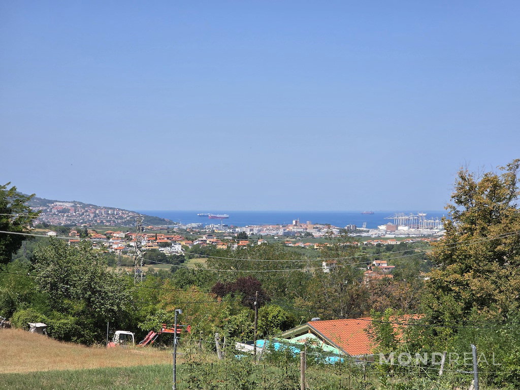 Lokacija: Obalno - kraška, Koper, Bonini