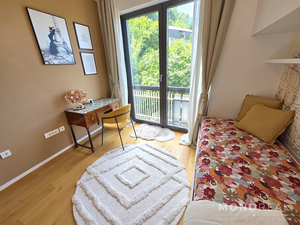 Location: Ljubljana mesto, Center, Center