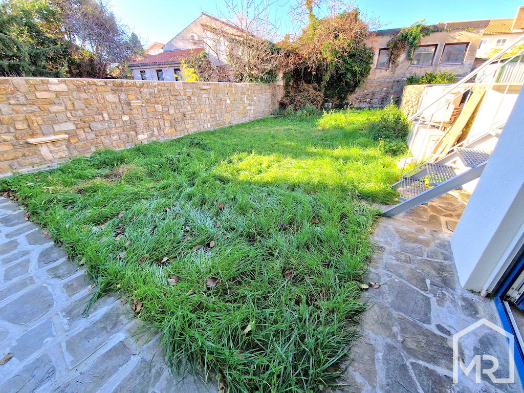 Location: Coastal-Karst, Koper, Center