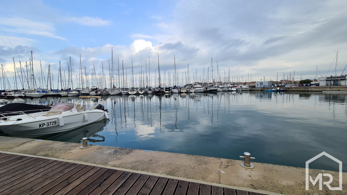 Location: Coastal-Karst, Izola