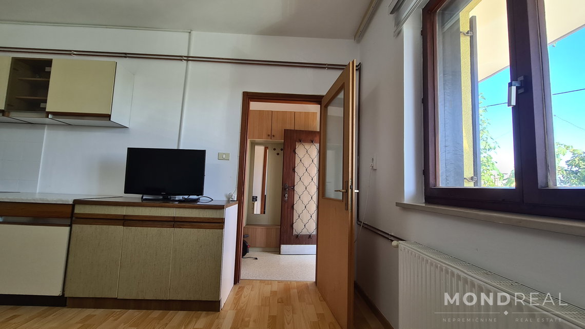 Lokacija: Obalno - kraška, Koper, Olmo