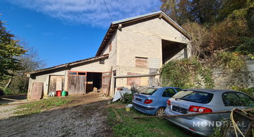 Lokacija: Obalno - kraška, Divača, Senožeče